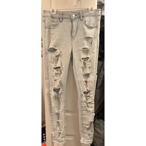 American Eagle Ripped Jeans (size 8)